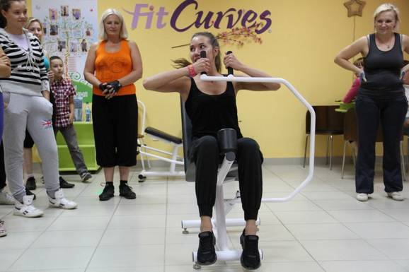 Фото Женский фитнес клуб FitCurves на Адоратского в Казани
